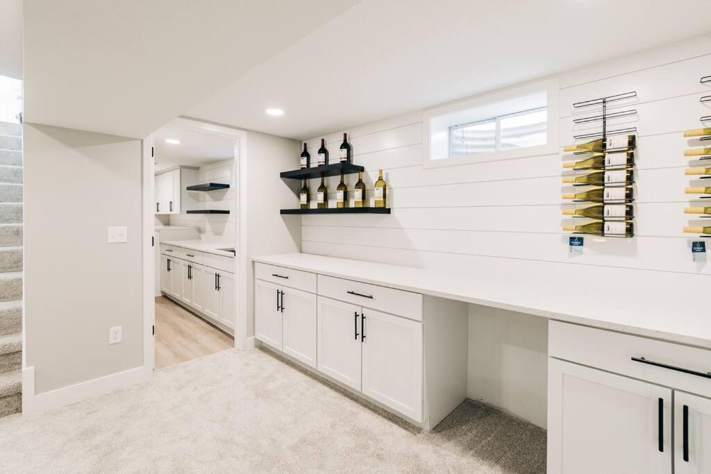 Cottage Grove Beautiful Luxury Home Freshly Renovated With Big Yard, Seating & Grill Pad מראה חיצוני תמונה